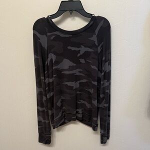ATHLETA GIRL COZY CROSS YOUR FINGERS BLACK CAMO SWEATSHIRT